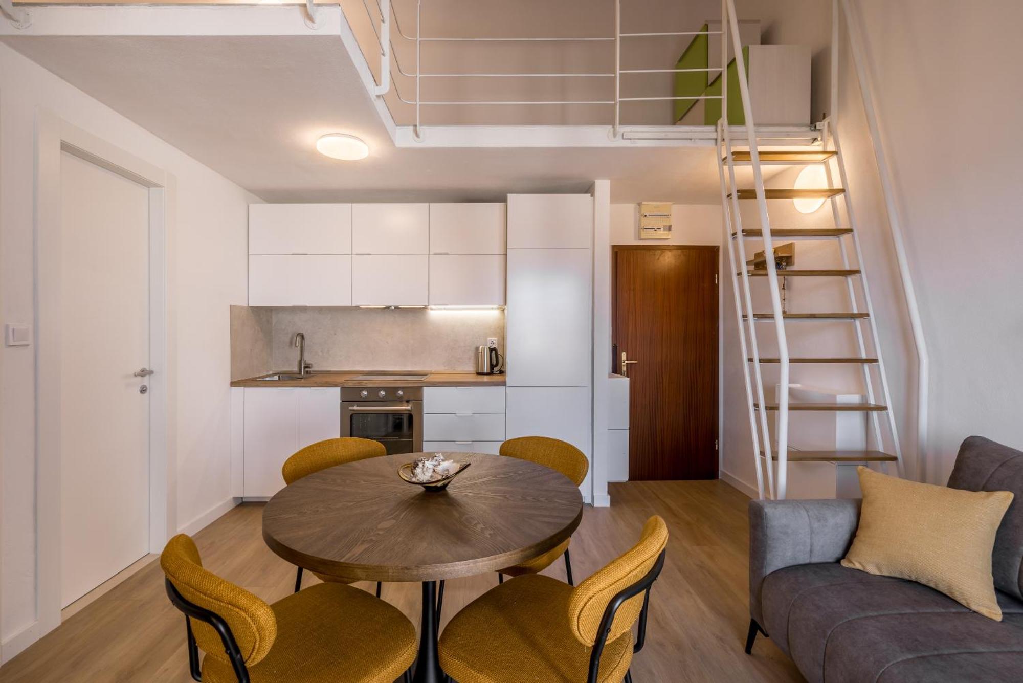 Bolotel Family & Studio Stay Екстер'єр фото